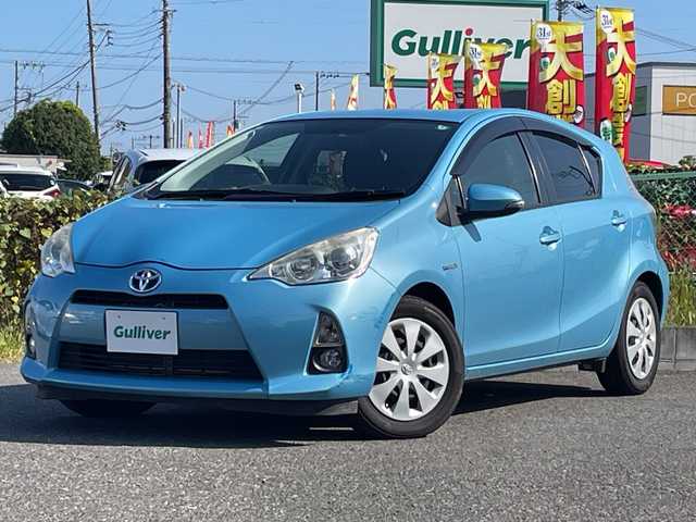 トヨタ アクア S 神奈川県 2012(平24)年 8.2万km クールソーダメタリック 純正SDナビ　/フルセグTV /バックカメラ /前席シートヒーター　/純正フロアマット　/フロントフォグランプ　/ドアバイザー　/スマートキー　/プッシュスタート　/オートライト　/キセノンヘッドライト　/横滑り防止機能　