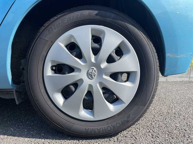 トヨタ アクア S 神奈川県 2012(平24)年 8.2万km クールソーダメタリック 純正SDナビ　/フルセグTV /バックカメラ /前席シートヒーター　/純正フロアマット　/フロントフォグランプ　/ドアバイザー　/スマートキー　/プッシュスタート　/オートライト　/キセノンヘッドライト　/横滑り防止機能　