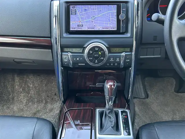 トヨタ マークＸ 250GリラックスセレブラックレザーLTD 群馬県 2011(平23)年 5.5万km ブラック 純正SDナビ/CD・DVD・SD/Bluetooth・フルセグ/バックカメラ/前後ドライブレコーダー/ビルトインETC/前席パワーシート/前席シートヒーター/フロントモデリスタエアロ/フロント後期純正バンパー/G’sリアバンパー/TEIN車高調/BRASH製ヘッドライト/BRASH製テールランプ/マフラーカッター(4本出し風)/WORKマイスターM1/メーターLED打ち換え(青)/プッシュスタート/スマートキー