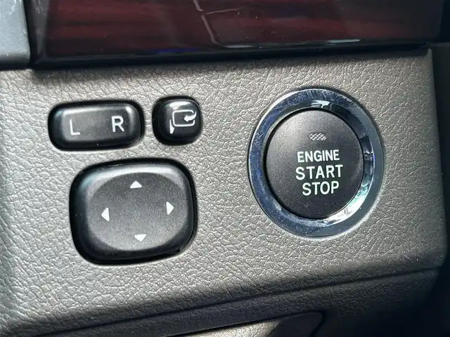 トヨタ マークＸ 250GリラックスセレブラックレザーLTD 群馬県 2011(平23)年 5.5万km ブラック 純正SDナビ/CD・DVD・SD/Bluetooth・フルセグ/バックカメラ/前後ドライブレコーダー/ビルトインETC/前席パワーシート/前席シートヒーター/フロントモデリスタエアロ/フロント後期純正バンパー/G’sリアバンパー/TEIN車高調/BRASH製ヘッドライト/BRASH製テールランプ/マフラーカッター(4本出し風)/WORKマイスターM1/メーターLED打ち換え(青)/プッシュスタート/スマートキー