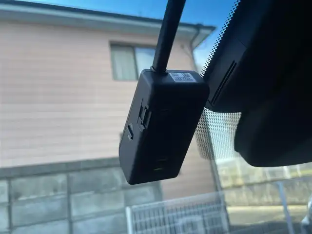 トヨタ クラウン ハイブリッド RS アドバンス 三重県 2018(平30)年 6.4万km プレシャスブラックパール 純正ナビ、地デジ、Bluetooth、CD、DVD/バックカメラ/プリクラッシュセーフティ/ブラインドスポットモニター/レーダークルーズコントロール/革巻きステア/パドルシフト/ウインカーミラー/リアオートサンシェード/スマートキー×２/エンジンスターター/スイングエアコン/前席シートヒーター、エアシート、パワーシート/ステアリングヒーター/デジタルインナーミラー/LEDヘッドライト/ビルトインETC/オートマチックハイビーム/純正ドライブレコーダー（前方録画）/クリアランスソナー（前後）/整備手帳、取説