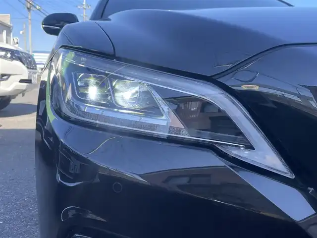 トヨタ クラウン ハイブリッド RS アドバンス 三重県 2018(平30)年 6.4万km プレシャスブラックパール 純正ナビ、地デジ、Bluetooth、CD、DVD/バックカメラ/プリクラッシュセーフティ/ブラインドスポットモニター/レーダークルーズコントロール/革巻きステア/パドルシフト/ウインカーミラー/リアオートサンシェード/スマートキー×２/エンジンスターター/スイングエアコン/前席シートヒーター、エアシート、パワーシート/ステアリングヒーター/デジタルインナーミラー/LEDヘッドライト/ビルトインETC/オートマチックハイビーム/純正ドライブレコーダー（前方録画）/クリアランスソナー（前後）/整備手帳、取説