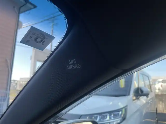 トヨタ クラウン ハイブリッド RS アドバンス 三重県 2018(平30)年 6.4万km プレシャスブラックパール 純正ナビ、地デジ、Bluetooth、CD、DVD/バックカメラ/プリクラッシュセーフティ/ブラインドスポットモニター/レーダークルーズコントロール/革巻きステア/パドルシフト/ウインカーミラー/リアオートサンシェード/スマートキー×２/エンジンスターター/スイングエアコン/前席シートヒーター、エアシート、パワーシート/ステアリングヒーター/デジタルインナーミラー/LEDヘッドライト/ビルトインETC/オートマチックハイビーム/純正ドライブレコーダー（前方録画）/クリアランスソナー（前後）/整備手帳、取説