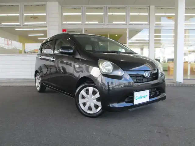 ダイハツ ミラ イース X 千葉県 2012(平24)年 7.1万km ブラックマイカメタリック ワンオーナー/純正オーディオ【CD/AUX/ラジオ】/アイドリングストップ/ヘッドライトレベライザー/電動格納式ミラー/純正フロアマット/純正ドアバイザー/スペアキー(1本)/新車時保証書/取扱説明書