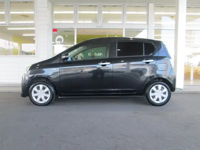 ダイハツ ミラ イース X 千葉県 2012(平24)年 7.1万km ブラックマイカメタリック ワンオーナー/純正オーディオ【CD/AUX/ラジオ】/アイドリングストップ/ヘッドライトレベライザー/電動格納式ミラー/純正フロアマット/純正ドアバイザー/スペアキー(1本)/新車時保証書/取扱説明書