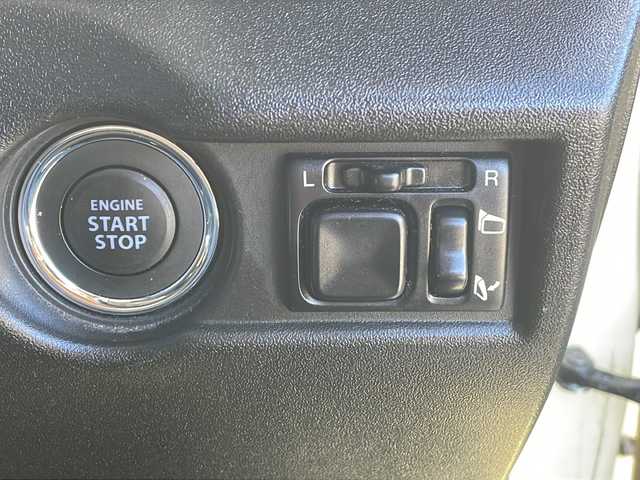 スズキ ジムニー XC 三重県 2018(平30)年 4.8万km シフォンアイボリーメタリックブラック2トーンルーフ 禁煙　/社外ナビ/ビルトインETC/4WD/シートヒーター/ヒーテッドドアミラー/インタークーラーターボ/アダプティブクルーズコントロール/レーンキープアシスト/ダウンヒルアシストコントロール/デュアルセンサーブレーキサポート/プリクラッシュ/革巻きステア/ステアスイッチ/LEDオートライト