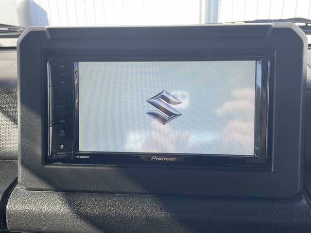 スズキ ジムニー XC 三重県 2018(平30)年 4.8万km シフォンアイボリーメタリックブラック2トーンルーフ 禁煙　/社外ナビ/ビルトインETC/4WD/シートヒーター/ヒーテッドドアミラー/インタークーラーターボ/アダプティブクルーズコントロール/レーンキープアシスト/ダウンヒルアシストコントロール/デュアルセンサーブレーキサポート/プリクラッシュ/革巻きステア/ステアスイッチ/LEDオートライト