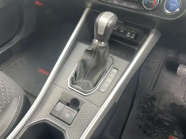 ダイハツ ロッキー プレミアム G HEV 富山県 2022(令4)年 7.5万km ブラックマイカメタリック ＡＬＰＩＮＥ製ナビ／/フルセグＴＶ／/Ｂｌｕｅｔｏｏｔｈ／/ＤＶＤ再生／/パノラミックビューモニター／/シートヒーター／/レーダークルーズコントロール／/レーンキープアシスト／/コーナーセンサー／/SーPDL//ＬＥＤオートライト／