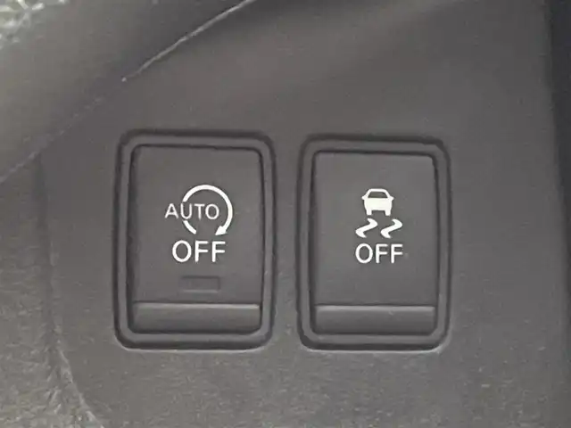 日産 セレナ 20X S HV Aセーフティ 熊本県 2014(平26)年 5.2万km ブリリアントシルバー ワンオーナー　/禁煙車　/純正ナビ（ＣＤ・ＤＶＤ・ワンセグ・ＢＴ）/全周囲カメラ　/片側パワースライドドア　/前後クリアランスソナー　/衝突軽減ブレーキ　/横滑り防止/アイドリングストップ/電動格納ミラー/オートライト/スマートキー　/プッシュスタート/スペア１本/保証書/取扱説明書