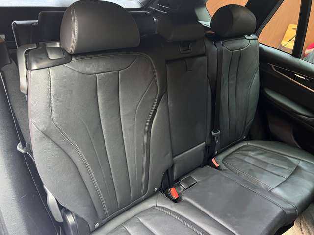 ＢＭＷ Ｘ５ xDrive 35d Mスポーツ 千葉県 2018(平30)年 4.9万km アルピンホワイトⅢ ７人乗り　/プライムＰＫＧ　/セレクトＰＫＧ　/パノラマＳＲ　/ＡＣＣ　/黒革シート　/ｈａｒｍａｎｋａｒｄｏｎサウンド　/シートヒーター　/電動リアゲート　/ＰＤＣ　/ＬＥＤライト　/衝突軽減Ｂ　/ＢＳＭ　/ＬＫＡ　/ＥＴＣ