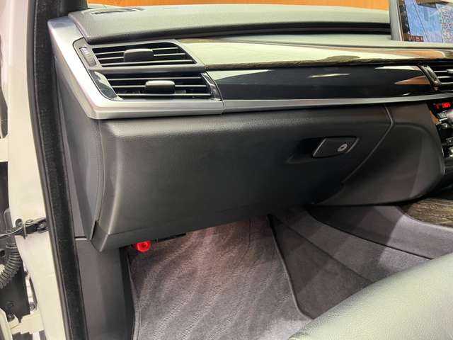 ＢＭＷ Ｘ５ xDrive 35d Mスポーツ 千葉県 2018(平30)年 4.9万km アルピンホワイトⅢ ７人乗り　/プライムＰＫＧ　/セレクトＰＫＧ　/パノラマＳＲ　/ＡＣＣ　/黒革シート　/ｈａｒｍａｎｋａｒｄｏｎサウンド　/シートヒーター　/電動リアゲート　/ＰＤＣ　/ＬＥＤライト　/衝突軽減Ｂ　/ＢＳＭ　/ＬＫＡ　/ＥＴＣ
