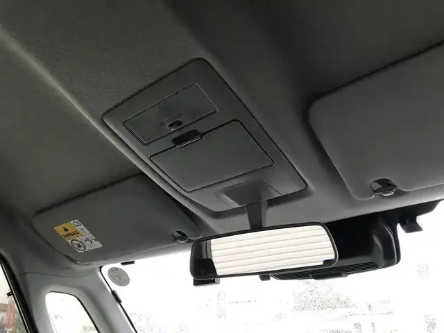 スズキ ソリオ バンディット HV MV 富山県 2020(令2)年 8.3万km プレミアムシルバーメタリック 4WD/スタッドレス積込み/純正ナビ/フルセグTV/Bluetooth/全周囲カメラ/ドライブレコーダー/衝突被害軽減ブレーキ/コーナーセンサー/レーンキープアシスト/プッシュスタート/スマートキー/シートヒーター/革巻きステアリング/ステアリングスイッチ/LEDヘッドライト/オートライト/ETC