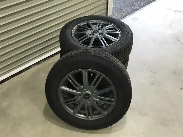 スズキ ソリオ バンディット HV MV 富山県 2020(令2)年 8.3万km プレミアムシルバーメタリック 4WD/スタッドレス積込み/純正ナビ/フルセグTV/Bluetooth/全周囲カメラ/ドライブレコーダー/衝突被害軽減ブレーキ/コーナーセンサー/レーンキープアシスト/プッシュスタート/スマートキー/シートヒーター/革巻きステアリング/ステアリングスイッチ/LEDヘッドライト/オートライト/ETC
