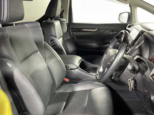 トヨタ アルファード S Cパッケージ 沖縄県 2022(令4)年 4.5万km ホワイトパールクリスタルシャイン 県外仕入　/禁煙車　/純正９インチナビ　/サンルーフ　/純正フリップダウンモニター　/両側パワースライドドア　/プリクラッシュセーフティ　/パワーバックドア　/追従クルーズコントロール/前後ドライブレコーダー　/電動リアゲート/クリアランスソナー/シートベンチレーション/ステアリングヒーター/ステアリングリモコン/レザーシート