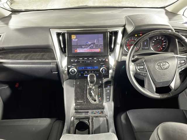 トヨタ アルファード S Cパッケージ 沖縄県 2022(令4)年 4.5万km ホワイトパールクリスタルシャイン 県外仕入　/禁煙車　/純正９インチナビ　/サンルーフ　/純正フリップダウンモニター　/両側パワースライドドア　/プリクラッシュセーフティ　/パワーバックドア　/追従クルーズコントロール/前後ドライブレコーダー　/電動リアゲート/クリアランスソナー/シートベンチレーション/ステアリングヒーター/ステアリングリモコン/レザーシート