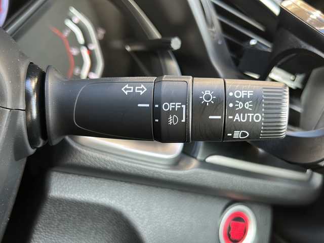 ホンダ シビック ハッチバック 静岡県 2020(令2)年 1.5万km ソニックグレーパール ナビ/・ラジオ/フルセグTV/・USB/HDMI/AUX/CD/DVD/Bluetooth/主要装備/・ドライブレコーダー　/・ＥＴＣ２．０　/・バックカメラ　/・ＬＥＤヘッドライト　/・パワーシート　/・レーダークルーズコントロール　/・スマートキー　/・ステアリングリモコン　/・ハーフレザーシート　/・ヒーテッドドアミラー　/・純正アルミホイール/・ホールド/・シートヒーター/・レーンキープアシスト/・オートライト/・オートハイビーム/・プッシュスタート