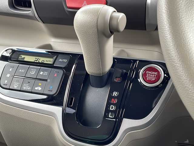 ホンダ Ｎ ＢＯＸ G Lパッケージ 新潟県 2013(平25)年 9.6万km プレミアムホワイトパール 4WD/CD/AUX/片側パワースライドドア/ベンチシート/ステアリングスイッチ/スマートキー/プッシュスタート/純正14インチアルミホイール