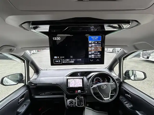 トヨタ ヴォクシー ZS 煌Ⅱ 福岡県 2016(平28)年 8.3万km ホワイトパールクリスタルシャイン アルパイン9型ナビ【フルセグTV/CD/DVD/Bluetooth】 バックカメラ ビルトインETC トヨタセーフティセンス  オートマチックハイビーム フリップダウンモニター 両側パワースライドドア 純正15インチAW 純正フロアマット オートライト LEDヘッドライト LEDフォグ プッシュスタート スマートキー