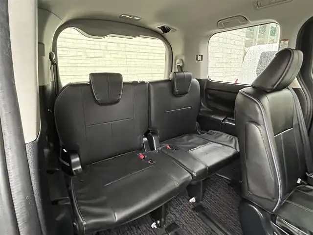 トヨタ ヴォクシー ZS 煌Ⅱ 福岡県 2016(平28)年 8.3万km ホワイトパールクリスタルシャイン アルパイン9型ナビ【フルセグTV/CD/DVD/Bluetooth】 バックカメラ ビルトインETC トヨタセーフティセンス  オートマチックハイビーム フリップダウンモニター 両側パワースライドドア 純正15インチAW 純正フロアマット オートライト LEDヘッドライト LEDフォグ プッシュスタート スマートキー