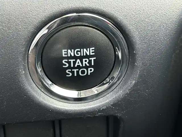 トヨタ ヴォクシー ZS 煌Ⅱ 福岡県 2016(平28)年 8.3万km ホワイトパールクリスタルシャイン アルパイン9型ナビ【フルセグTV/CD/DVD/Bluetooth】 バックカメラ ビルトインETC トヨタセーフティセンス  オートマチックハイビーム フリップダウンモニター 両側パワースライドドア 純正15インチAW 純正フロアマット オートライト LEDヘッドライト LEDフォグ プッシュスタート スマートキー