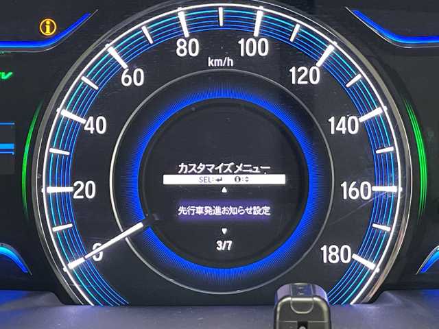 ホンダ オデッセイ ハイブリッド アブソルート ホンダセンシング 愛知県 2016(平28)年 5.9万km クリスタルブラックパール ホンダセンシング/純正8型ナビ/フリップダウンモニター/両側パワースライドドア/レーダークルーズコントロール/バックカメラ/パワーシート/純正アルミホイール/リアオートエアコン/レーンキープアシスト/ドライブレコーダー/ＥＴＣ/衝突軽減システム/フルセグ/CD DVD/Bluetooth/ステアリングスイッチ/スマートキー/プッシュスタート