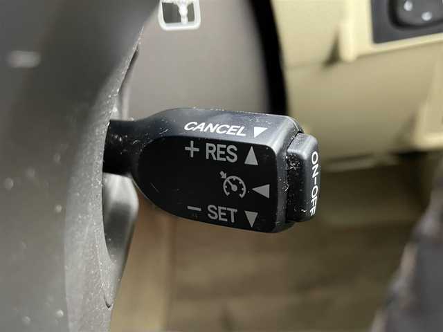 トヨタ ランドクルーザー プラド TX Lパッケージ 道央・札幌 2017(平29)年 4万km ホワイトパールクリスタルシャイン ・４ＷＤ/・サンルーフ/・寒冷地仕様/・純正ナビ/・BT/CD/AM/FM/・フルセグTV/・バックカメラ/・ダウンヒルアシスト/・ＭＴモード/・パワーシート/・シートヒーター/・レザーシート/・純正フロアマット/・ドライブレコーダー/・ＥＴＣ/・クルーズコントロール/・ＬＥＤヘッドライト/・オートライト/・オートエアコン/・社外エンジンスターター/・