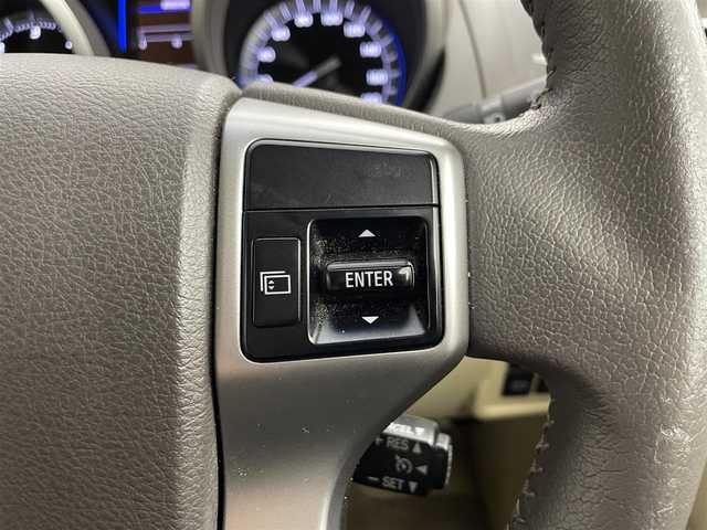 トヨタ ランドクルーザー プラド TX Lパッケージ 道央・札幌 2017(平29)年 4万km ホワイトパールクリスタルシャイン ・４ＷＤ/・サンルーフ/・寒冷地仕様/・純正ナビ/・BT/CD/AM/FM/・フルセグTV/・バックカメラ/・ダウンヒルアシスト/・ＭＴモード/・パワーシート/・シートヒーター/・レザーシート/・純正フロアマット/・ドライブレコーダー/・ＥＴＣ/・クルーズコントロール/・ＬＥＤヘッドライト/・オートライト/・オートエアコン/・社外エンジンスターター/・