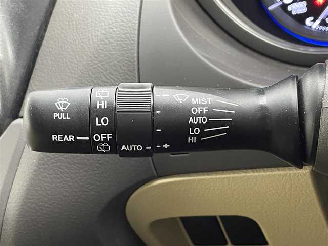 トヨタ ランドクルーザー プラド TX Lパッケージ 道央・札幌 2017(平29)年 4万km ホワイトパールクリスタルシャイン ・４ＷＤ/・サンルーフ/・寒冷地仕様/・純正ナビ/・BT/CD/AM/FM/・フルセグTV/・バックカメラ/・ダウンヒルアシスト/・ＭＴモード/・パワーシート/・シートヒーター/・レザーシート/・純正フロアマット/・ドライブレコーダー/・ＥＴＣ/・クルーズコントロール/・ＬＥＤヘッドライト/・オートライト/・オートエアコン/・社外エンジンスターター/・