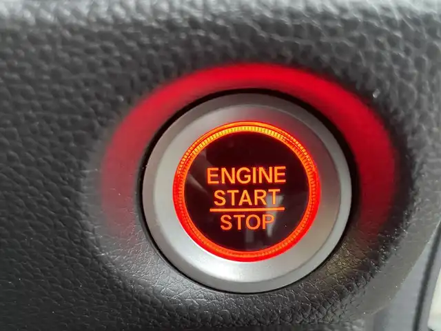 ホンダ Ｎ ＢＯＸ カスタム G L ホンダセンシング 福島県 2020(令2)年 5.2万km プラチナホワイトパール ホンダセンシング/衝突軽減ブレーキ〈CMBS〉/誤発進抑制機能/歩行者事故低減ステアリング/先行車発進お知らせ機能/標識認識機能/路外逸脱抑制機能/アダプティブクルーズコントロール〈ACC〉/車線維持支援システム〈LKAS〉/後方誤発進抑制機能/オートハイビーム/純正ナビゲーション/型番：VXM-195VFi/【CD/DVD/SD/USB/BT/TV】/バックカメラ/ビルトインETC/片側電動スライドドア/前席シートヒーター/ステアリングリモコン/LEDオートライト/LEDフォグランプ/リアドアシェード/純正フロアマット/ドアバイザー