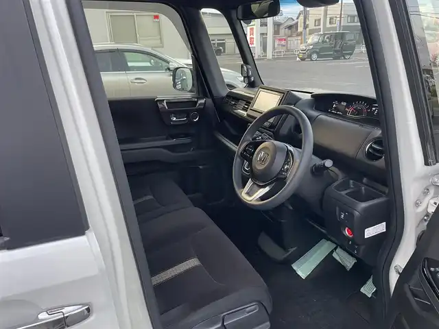 ホンダ Ｎ ＢＯＸ カスタム G L ホンダセンシング 福島県 2020(令2)年 5.2万km プラチナホワイトパール ホンダセンシング/衝突軽減ブレーキ〈CMBS〉/誤発進抑制機能/歩行者事故低減ステアリング/先行車発進お知らせ機能/標識認識機能/路外逸脱抑制機能/アダプティブクルーズコントロール〈ACC〉/車線維持支援システム〈LKAS〉/後方誤発進抑制機能/オートハイビーム/純正ナビゲーション/型番：VXM-195VFi/【CD/DVD/SD/USB/BT/TV】/バックカメラ/ビルトインETC/片側電動スライドドア/前席シートヒーター/ステアリングリモコン/LEDオートライト/LEDフォグランプ/リアドアシェード/純正フロアマット/ドアバイザー