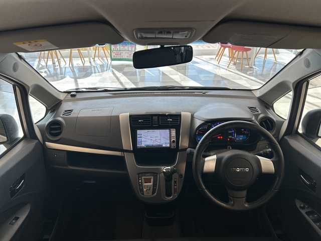 ダイハツ ムーヴ カスタム RS 岐阜県 2013(平25)年 4.9万km ブライトシルバーメタリック 純正7インチナビ/プッシュスタート/ウィンカーミラー/フォグ/スマートキー/キセノンヘッドライト/純正アルミホイール/オートライト/取説/BIuetooth/バックモニター/フルセグ/純正マット