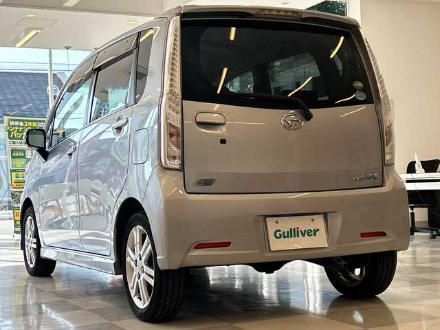 ダイハツ ムーヴ カスタム RS 岐阜県 2013(平25)年 4.9万km ブライトシルバーメタリック 純正7インチナビ/プッシュスタート/ウィンカーミラー/フォグ/スマートキー/キセノンヘッドライト/純正アルミホイール/オートライト/取説/BIuetooth/バックモニター/フルセグ/純正マット