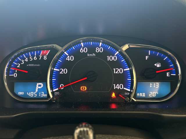 ダイハツ ムーヴ カスタム RS 岐阜県 2013(平25)年 4.9万km ブライトシルバーメタリック 純正7インチナビ/プッシュスタート/ウィンカーミラー/フォグ/スマートキー/キセノンヘッドライト/純正アルミホイール/オートライト/取説/BIuetooth/バックモニター/フルセグ/純正マット