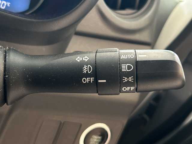 ダイハツ ムーヴ カスタム RS 岐阜県 2013(平25)年 4.9万km ブライトシルバーメタリック 純正7インチナビ/プッシュスタート/ウィンカーミラー/フォグ/スマートキー/キセノンヘッドライト/純正アルミホイール/オートライト/取説/BIuetooth/バックモニター/フルセグ/純正マット