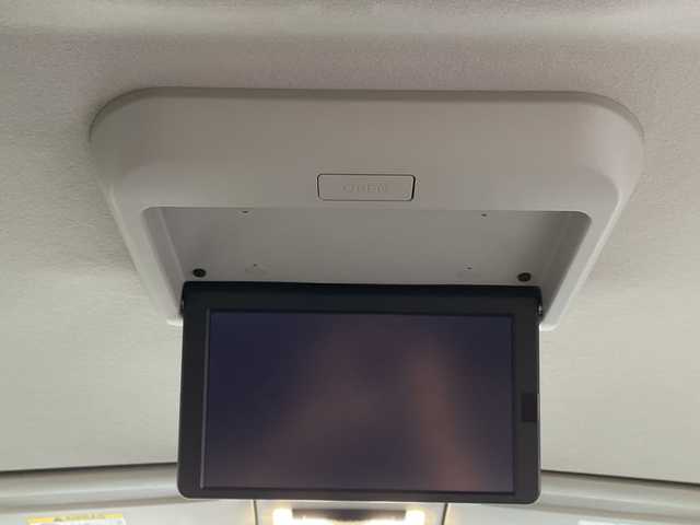 日産 セレナ e－パワー ハイウェイスター V 千葉県 2022(令4)年 3.1万km ブリリアントホワイトパール 2トーン 純正10インチナビ/(フルセグTV/BT/CD/DVD/FM/AM/Blu-ray)/全周囲カメラ/デジタルインナーミラー/ナビ連動ドライブレコーダー/純正フリップダウンモニター/プロパイロット/衝突被害軽減システム/車線逸脱警報/両側パワースライドドア/ハンズフリーオートスライドドア/横滑り防止装置/ETC/アイドリングストップ/LEDヘッドライト/フォグランプ/オートライト/ウィンカーミラー/電動格納ミラー/純正15インチAW/シートリフター/スマートキー/フロアマット/スペアキー/取扱説明書/保証書