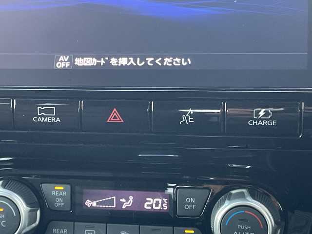 日産 セレナ e－パワー ハイウェイスター V 千葉県 2022(令4)年 3.1万km ブリリアントホワイトパール 2トーン 純正10インチナビ/(フルセグTV/BT/CD/DVD/FM/AM/Blu-ray)/全周囲カメラ/デジタルインナーミラー/ナビ連動ドライブレコーダー/純正フリップダウンモニター/プロパイロット/衝突被害軽減システム/車線逸脱警報/両側パワースライドドア/ハンズフリーオートスライドドア/横滑り防止装置/ETC/アイドリングストップ/LEDヘッドライト/フォグランプ/オートライト/ウィンカーミラー/電動格納ミラー/純正15インチAW/シートリフター/スマートキー/フロアマット/スペアキー/取扱説明書/保証書