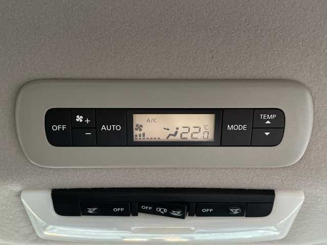 日産 セレナ e－パワー ハイウェイスター V 千葉県 2022(令4)年 3.1万km ブリリアントホワイトパール 2トーン 純正10インチナビ/(フルセグTV/BT/CD/DVD/FM/AM/Blu-ray)/全周囲カメラ/デジタルインナーミラー/ナビ連動ドライブレコーダー/純正フリップダウンモニター/プロパイロット/衝突被害軽減システム/車線逸脱警報/両側パワースライドドア/ハンズフリーオートスライドドア/横滑り防止装置/ETC/アイドリングストップ/LEDヘッドライト/フォグランプ/オートライト/ウィンカーミラー/電動格納ミラー/純正15インチAW/シートリフター/スマートキー/フロアマット/スペアキー/取扱説明書/保証書