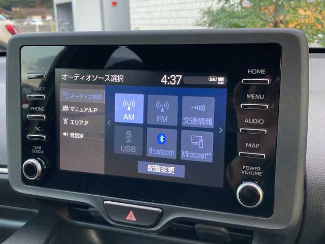 トヨタ ヤリス ハイブリッド X 愛媛県 2022(令4)年 6.3万km スーパーホワイトⅡ 純正ディスプレイオーディオ/・ナビキット/・Bluetooth/バックカメラ/トヨタセーフティセンス/追従クルーズコントロール/ステアリングスイッチ/ＬＥＤヘッドライト/オートライト/オートハイビーム/ＡＣ１００Ｖ/スマートキー/スペアキー/電格ミラー/取扱説明書/保証書