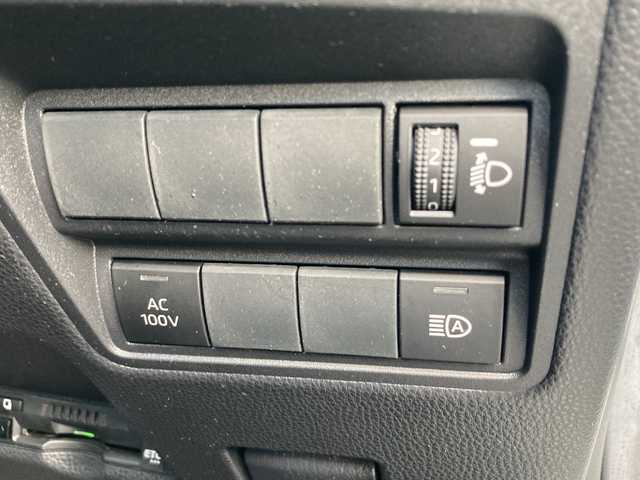 トヨタ ヤリス ハイブリッド X 愛媛県 2022(令4)年 6.3万km スーパーホワイトⅡ 純正ディスプレイオーディオ/・ナビキット/・Bluetooth/バックカメラ/トヨタセーフティセンス/追従クルーズコントロール/ステアリングスイッチ/ＬＥＤヘッドライト/オートライト/オートハイビーム/ＡＣ１００Ｖ/スマートキー/スペアキー/電格ミラー/取扱説明書/保証書