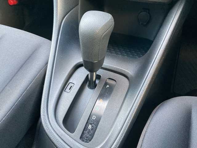 トヨタ ヤリス ハイブリッド X 愛媛県 2022(令4)年 6.3万km スーパーホワイトⅡ 純正ディスプレイオーディオ/・ナビキット/・Bluetooth/バックカメラ/トヨタセーフティセンス/追従クルーズコントロール/ステアリングスイッチ/ＬＥＤヘッドライト/オートライト/オートハイビーム/ＡＣ１００Ｖ/スマートキー/スペアキー/電格ミラー/取扱説明書/保証書