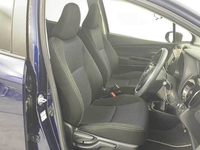 トヨタ ヴィッツ F セーフティーエディションⅡ 愛知県 2018(平30)年 6.6万km 紺 純正メモリーナビ/純正CD/ワンセグTV/ETC/スマートキー/プッシュスタート/電動ミラー/トヨタセーフティセンス/レーンキープ/純正夏タイヤ積み込み