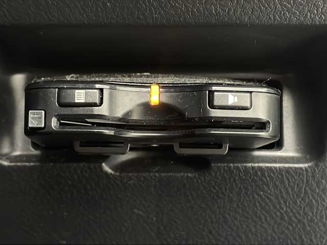 トヨタ ヴィッツ F セーフティーエディションⅡ 愛知県 2018(平30)年 6.6万km 紺 純正メモリーナビ/純正CD/ワンセグTV/ETC/スマートキー/プッシュスタート/電動ミラー/トヨタセーフティセンス/レーンキープ/純正夏タイヤ積み込み