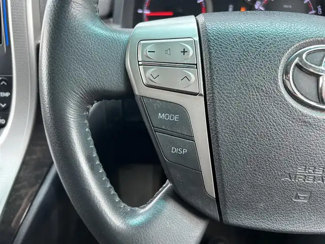 トヨタ ヴェルファイア 2．4Z 東京都 2012(平24)年 13.6万km ブラック Alpine8型ナビTV/CD/DVD/Bluetooth/フルセグTV/バックカメラ/Alpine製フリップダウンモニター/純正17インチアルミ/クルーズコントロール/ビルトインETC/2列目オットマン/純正キセノンオートライト/キャプテンシート/純正フォグ/フロアマット/両側電動スライドドア/クリアランスソナー/コーナーセンサー/カーテンエアバッグ/MTモード付AT/本革巻ハンドル/ウッド調パネル/ウインカードアミラー/Wオートエアコン（ナノイー）/スマートキー/プッシュエンジンスタート