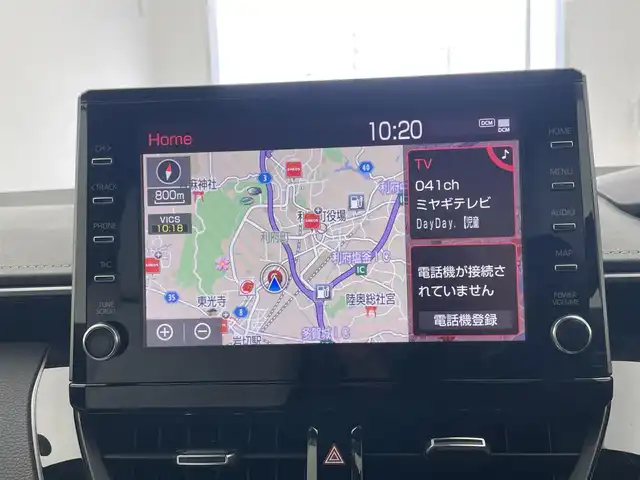 トヨタ カローラツーリング ハイブリッド ダブルバイビー 宮城県 2020(令2)年 5.3万km ホワイトパールクリスタルシャイン 純正9インチディスプレイオーディオ/フルセグ/ヘッドアップディスプレイ/ブラインドスポットモニター/バックカメラ/アダプティブ・クルーズ・コントロール/ETC2.0/前後ドライブレコーダー/ワイアレスチャージャー/オートホールド/ハーフレザーシート/シートヒーター/ステアリングスイッチ/ステアリングヒーター/社外17AW/純正17AW積/保証書/取扱説明書/スペアキー