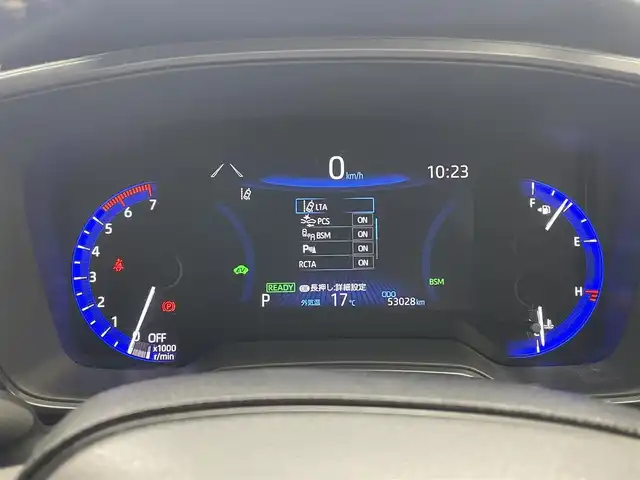 トヨタ カローラツーリング ハイブリッド ダブルバイビー 宮城県 2020(令2)年 5.3万km ホワイトパールクリスタルシャイン 純正9インチディスプレイオーディオ/フルセグ/ヘッドアップディスプレイ/ブラインドスポットモニター/バックカメラ/アダプティブ・クルーズ・コントロール/ETC2.0/前後ドライブレコーダー/ワイアレスチャージャー/オートホールド/ハーフレザーシート/シートヒーター/ステアリングスイッチ/ステアリングヒーター/社外17AW/純正17AW積/保証書/取扱説明書/スペアキー
