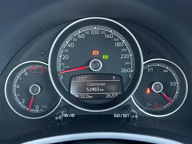 フォルクスワーゲン ザ・ビートル デザイン 愛媛県 2018(平30)年 5.3万km ストーンウォッシュドブルー ナビ/ＬＥＤライト/フォグランプ/ＭＴモード/純正１７インチＡＷ/純正フロアマット/横滑り防止装置/ＡＢＳ/ワンセグＴＶ/Ｂｌｕｅｔｏｏｔｈ/ＵＳＢ入力端子/Ｗエアバッグ/スマートキー/パワーウインドウ/パワーステアリング