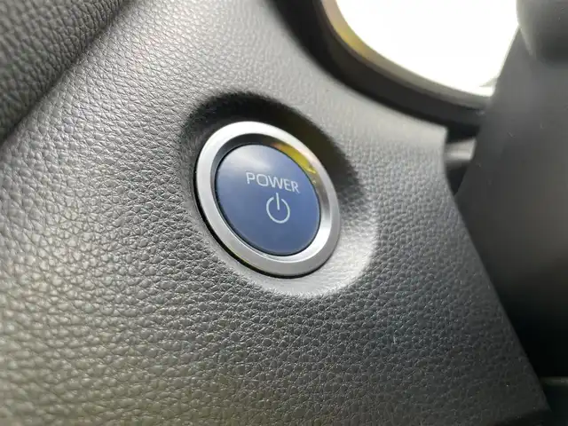 トヨタ カローラ スポーツ ハイブリッドG 石川県 2019(令1)年 4.8万km ホワイトパールクリスタルシャイン 純正9型ディスプレイオーディオ/フルセグTV/バックカメラ/LEDヘッドライト/ETC/ドライブレコーダー/トヨタセーフティセンス/レーダークルーズ/純正アルミホイール/スマートキー/プッシュスタート/オートライト/置くだけ充電/保証書
