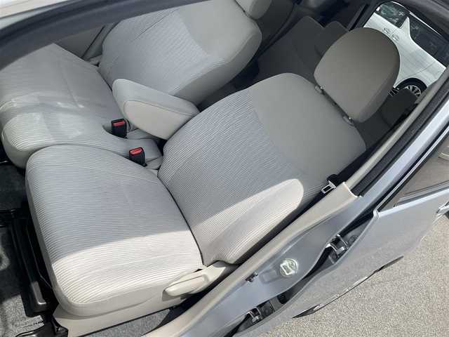 三菱 ｅＫワゴン G 滋賀県 2014(平26)年 10.9万km クールシルバーメタリック 純正14インチアルミホイール/ケンウッドナビゲーション（MDV-D406BTW）/・ワンセグTV/・CD/DVD/・Bluetooth/バックカメラ/プッシュスタート/アイドリングストップ/コーナーポール（手動伸縮式）/スペアキー
