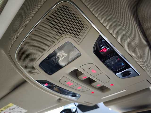 アウディ Ａ６ オールロードクワトロ 群馬県 2015(平27)年 9.3万km 茶 BOSEサウンド/サンルーフ/シートベンチレーション/20インチAW/ETC2.0/パークアシスト/Bluetooth/純正ナビ/パークアシスト/フルセグTV/コーナーセンサー