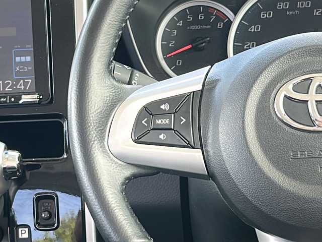 トヨタ ルーミー カスタムG 福岡県 2020(令2)年 3.3万km レーザーブルークリスタルシャイン ・ワンオーナー/・9インチナビ（BLUETOOTH/フルセグ/BC/CD/DVD）/・両側パワースライドドア/・ドライブレコーダー/・クルーズコントロール/・横滑り防止装置/・衝突軽減システム/・クリアランスソナー/・DN席シートヒーター/・ウォークスルー/・純正14インチAW/・LEDヘッドライト/・オートライト/・オートマチックハイビーム/・ETC/・純正フロアマット/・ドアバイザー/・スペアキー/・保証書/・取扱説明書